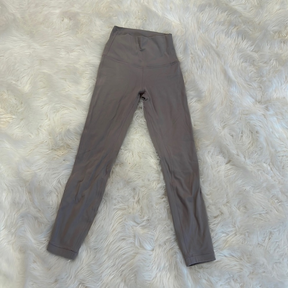 lululemon beige/gray color legging